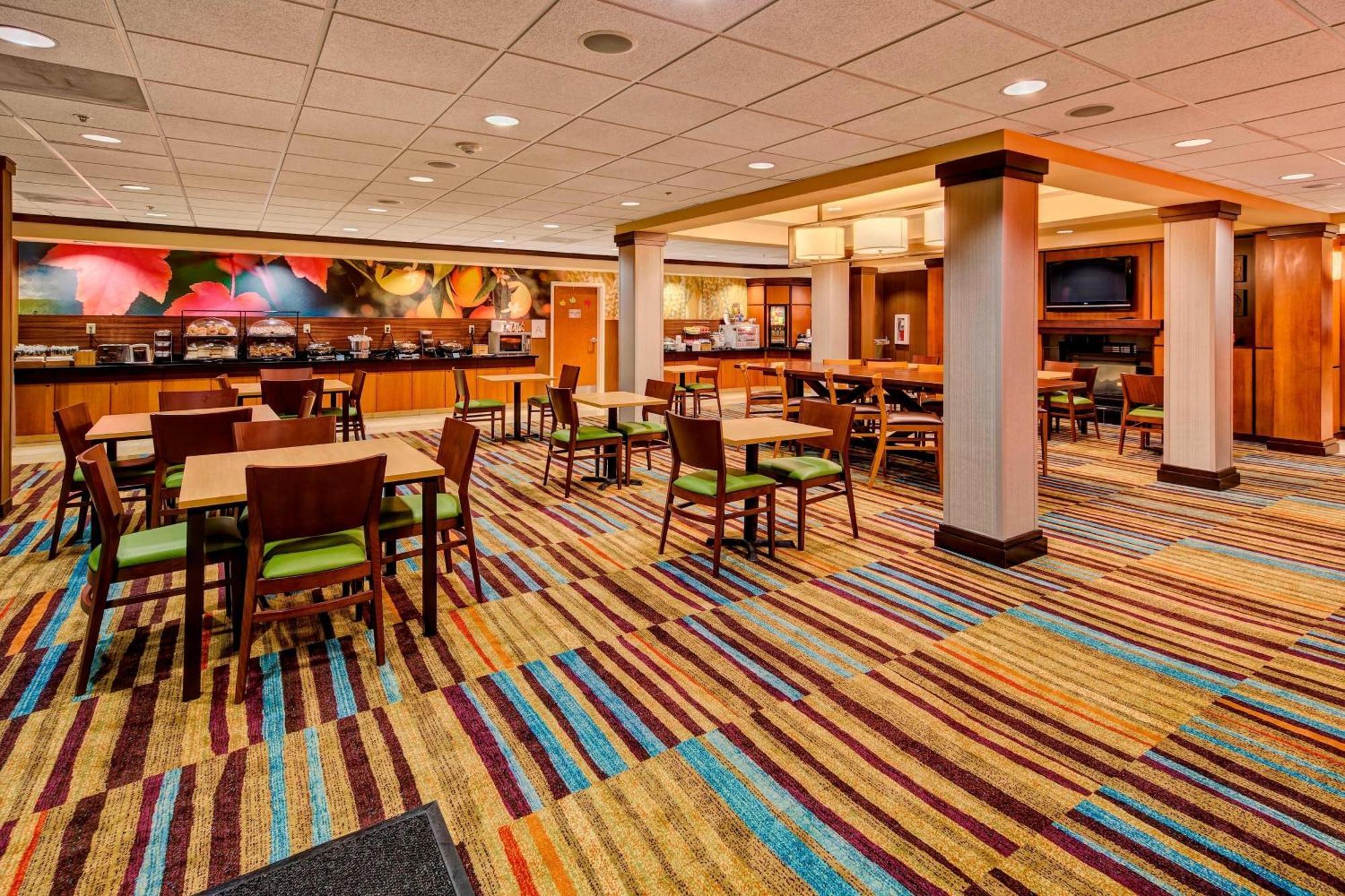 Fairfield Inn & Suites Memphis אוליב בראנץ' מראה חיצוני תמונה