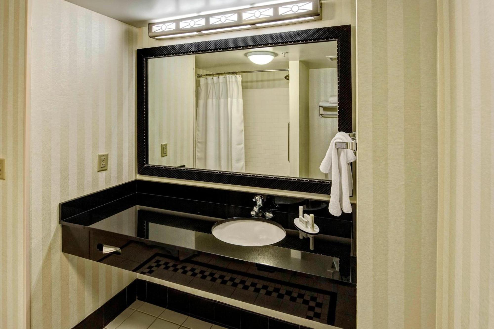 Fairfield Inn & Suites Memphis אוליב בראנץ' מראה חיצוני תמונה